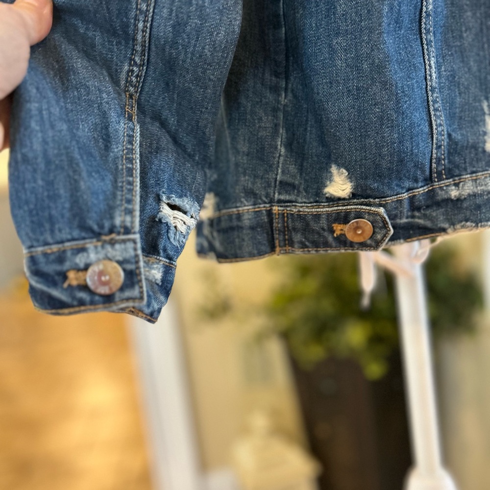 Zara The Trafaluc Oversized Distressed Denim Long Sleeve Jacket for Women - Picture 15 of 16